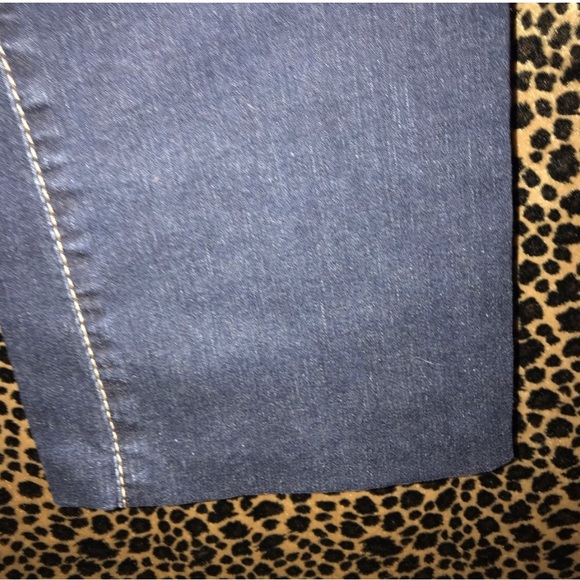 💙Guess Jeans..Flirty..Bootcut..Low Waisted💙 - Picture 6 of 10